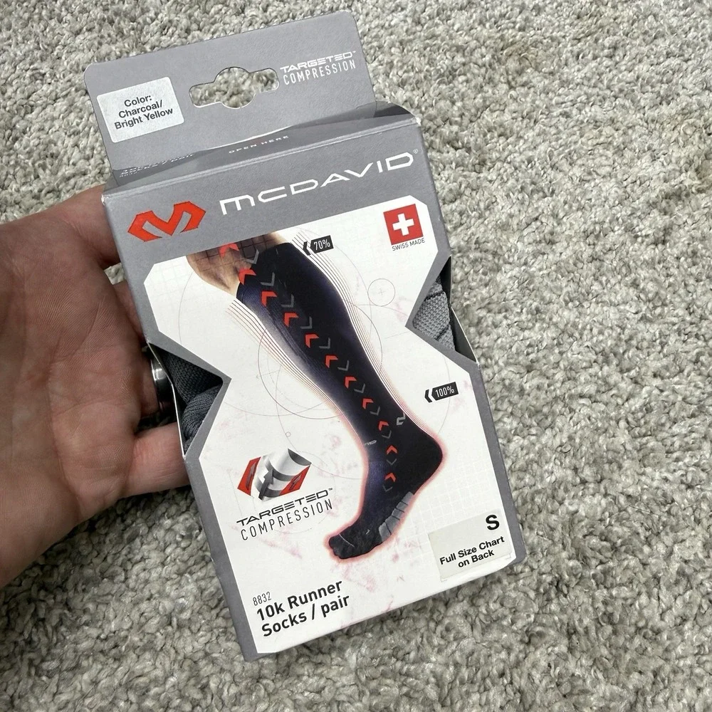 Mcdavid 10K Runner Socks Charcoal Gray size Small 8832 Targeted Compression